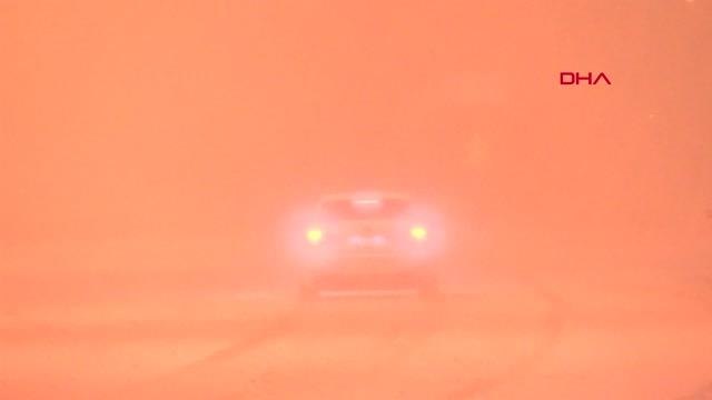 İstanbul'da kar küreme ve tuzlama çalışmaları aralıksız sürdü