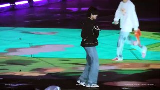 Permission to Dance on Stage in  Seoul  Anpanman BTS V  4K fancam