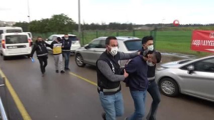 Silahlı saldırı sonucu babanın hayatını kaybettiği, kızınınsa yaralandığı olaya ilişkin 2 tutuklama