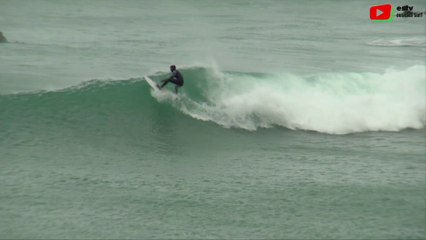 Download Video: Getaria  |  Surfistas en la playa   |  Euskadi Surf TV