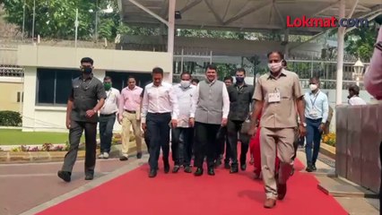 नोटीस फडणवीसांना पण अडचणीत  ठाकरे येणार, काय झालं?