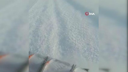 Bingöl'de kapalı 94 köy yolunda çalışma sürüyor