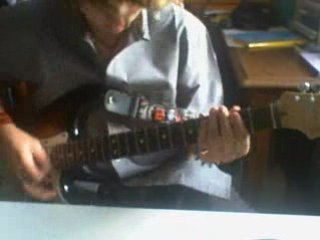oO-E'spairs-X-Die-Oo guitare