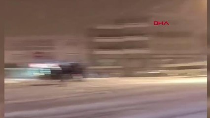 BURSA'DA KAR YAĞIŞI; 78 MAHALLE YOLU ULAŞIMA KAPALI