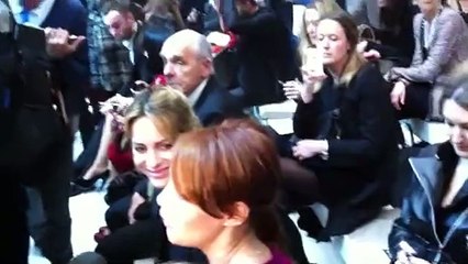 Exclu vidéo : Bérénice Béjo provoque une émeute chez Elie Saab !