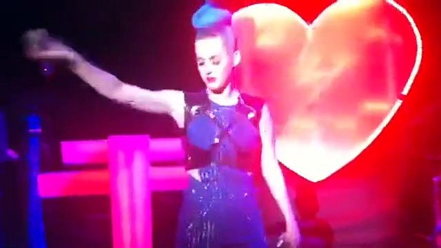 Katy Perry Niggas in paris