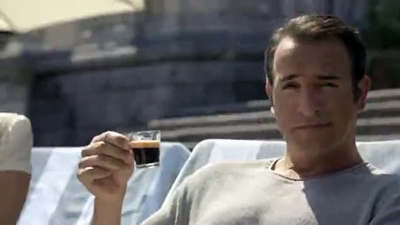 Vidéo : Jean Dujardin reprend le "What else" de George Clooney pour Nespresso