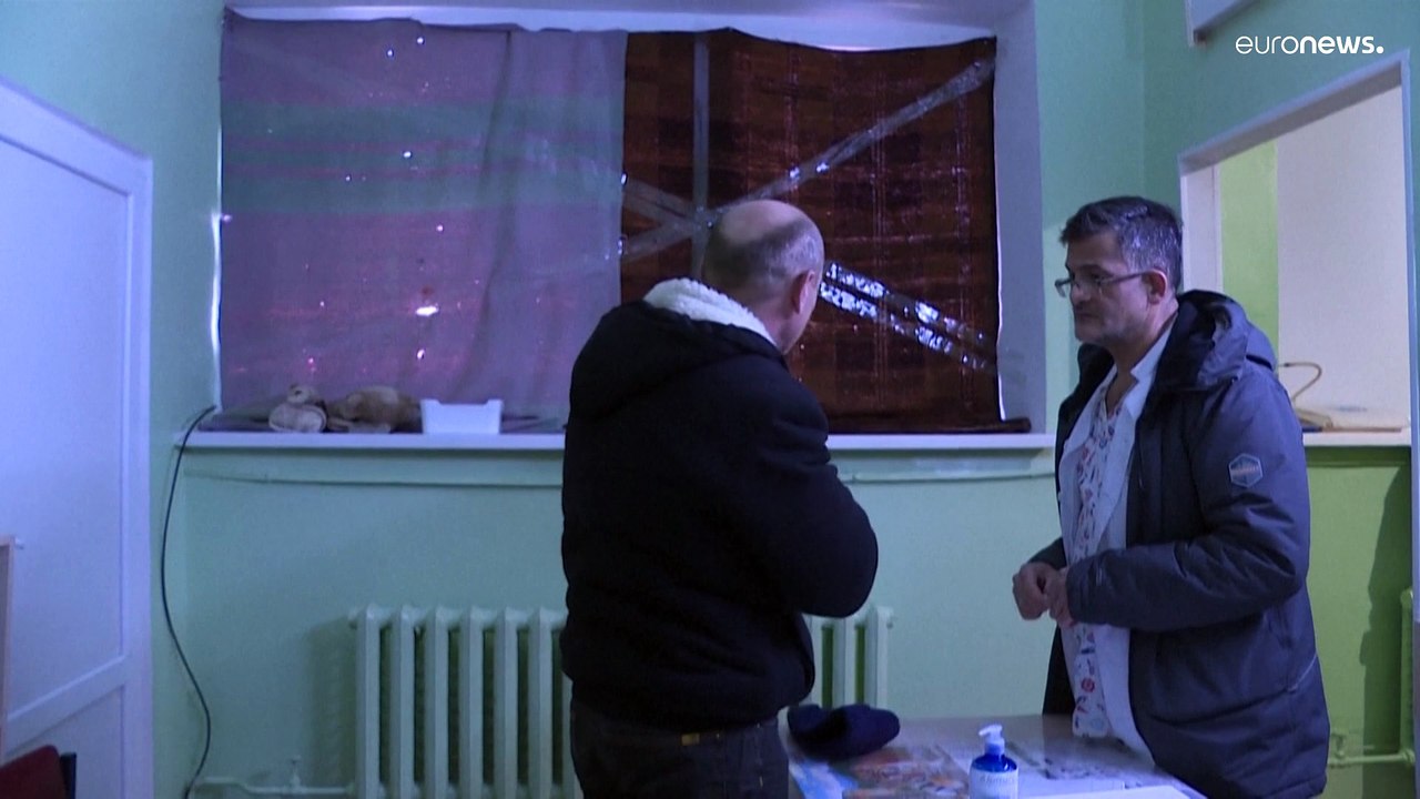 شاهد: طبيب سوري يجد نفسه وسط الحرب الأوكرانية بعدما فرّ من دمشق في 2014