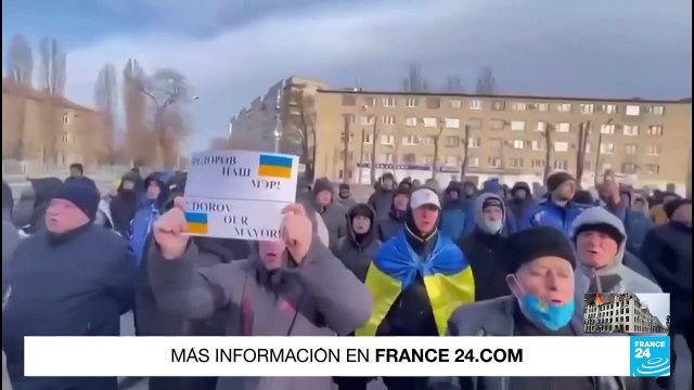 Presidente de Ucrania señala a Rusia de hacer consultas separatistas en ciudades tomadas