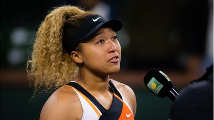 VOICI : Naomi Osaka insultée par un spectateur : elle s'effondre sur le court