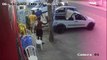 Câmera flagra momento em que moto com dois adultos e uma criança colide em carro, na Paraíba