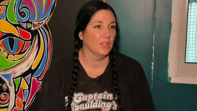 Queensland animal shelters overwhelmed as flood victims forced to give up pets