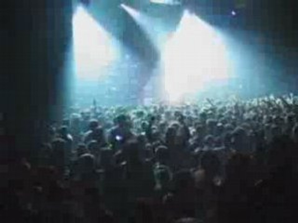 Suite du concert de Justice à la Coopé (03/11/07)