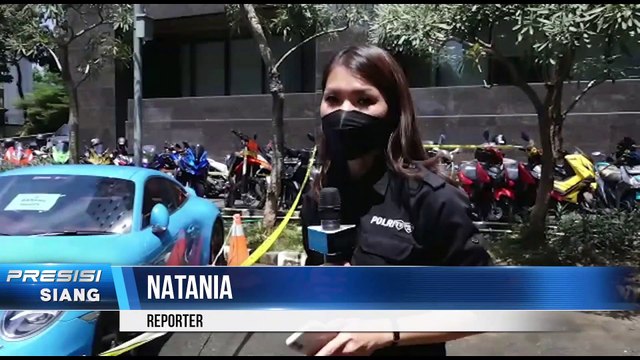 Mobil Porsche Biru Muda Dan Sejumlah Aset Doni Salmanan Disita Dittipidsiber Bareskrim Polri