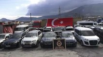 İzmir’de oto hırsızlık çetesine operasyon: 6 gözaltı