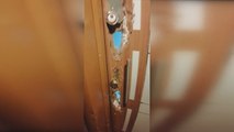 Mahsun Kırmızıgül'ün kardeşi eşiyle kavga edince baltayla kapıyı kırdı