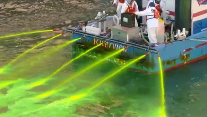 La ciudad de Chicago tiñe de verde su río para celebrar San Patricio