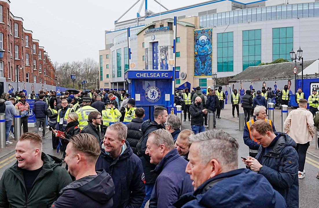 'Es ist nicht fair': Fans reagieren auf Strafen für Chelsea