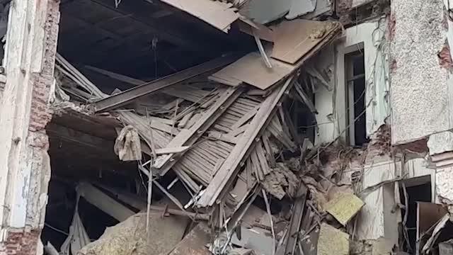 Rusya saldırısı altındaki Harkiv kentinde binalar ağır hasar gördü