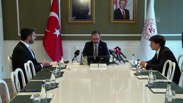 Son Dakika | Bakan Kasapoğlu, Formula 2'de yarışacak Cem Bölükbaşı'nı kabul etti