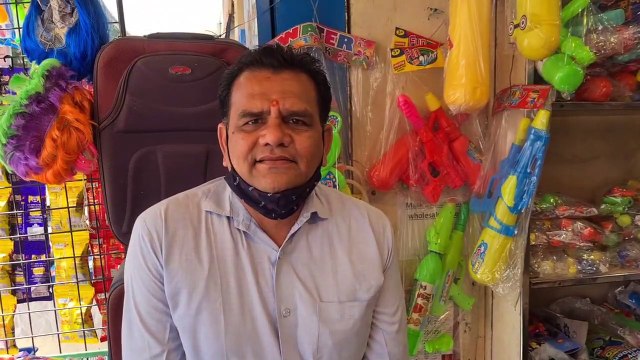 The price of paint-gulal and pichkari increased by up to 25 percent