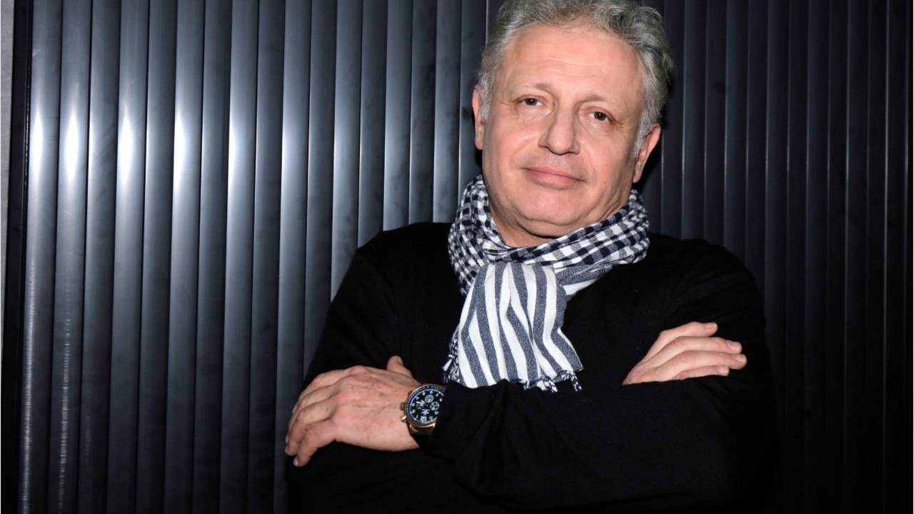 VOICI - David Martin incarne son père Jacques Martin dans la série Ovni(s), il évoque sa drôle d'expérience