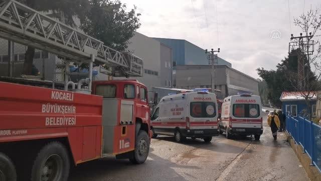 Arızalanan kalıp makinesinden fırlayan parçalar 3 işçiyi yaraladı