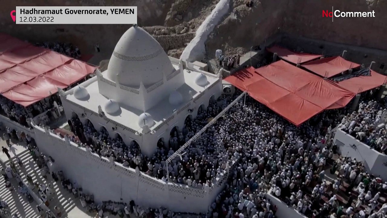 Yemen's tomb of Prophet Hud draws crowds for a four-day pilgrimage