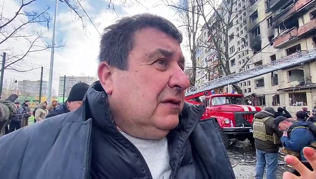 Под обстрелом: репортаж корреспондента Euronews...