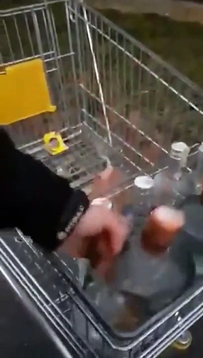 Ne jamais jouer avec un caddie plein de bouteilles de vodka