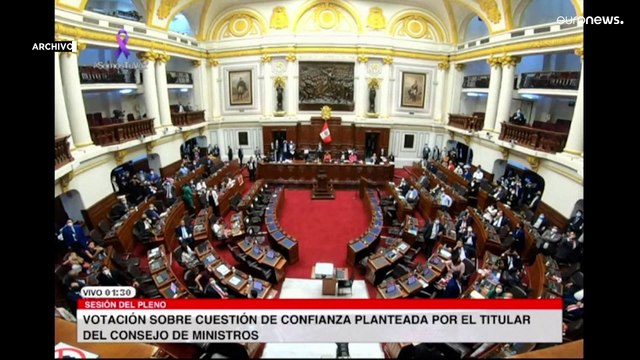 El Congreso de Perú aprueba debatir la moción de destitución contra Castillo