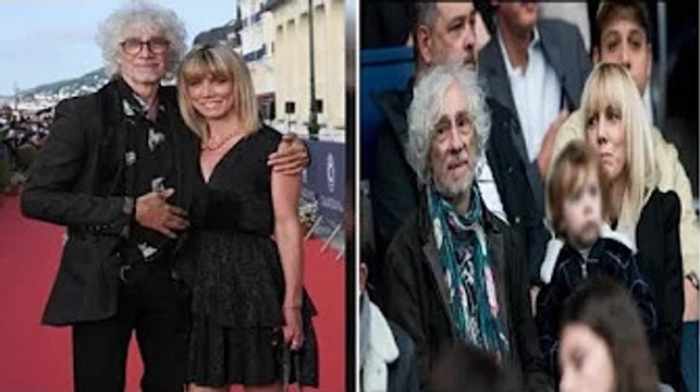 Louis Bertignac papa photos de vacances dans le désert en famille son fils J@ck a bien grandi !