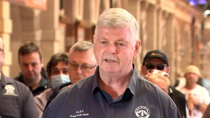 Union calls for government to negotiate over network closures