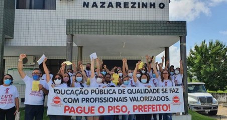 Download Video: Em manifesto, professores de Nazarezinho ocupam prefeitura, cobram piso e prometem acionar o MP