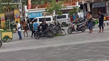para cru pembalap MotoGP sudah berdatangan di Mandalika pantai Mandalika semakin ramai
