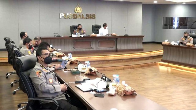 Kapolri Instruksikan jajaran Kapolda Pastikan Ketersediaan Minyak Goreng di Pasar