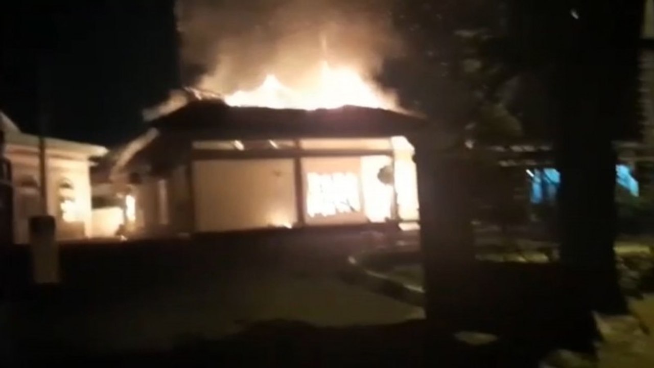Diduga Korsleting Listrik, Rumah Dinas Wagub Jambi Ludes Terbakar