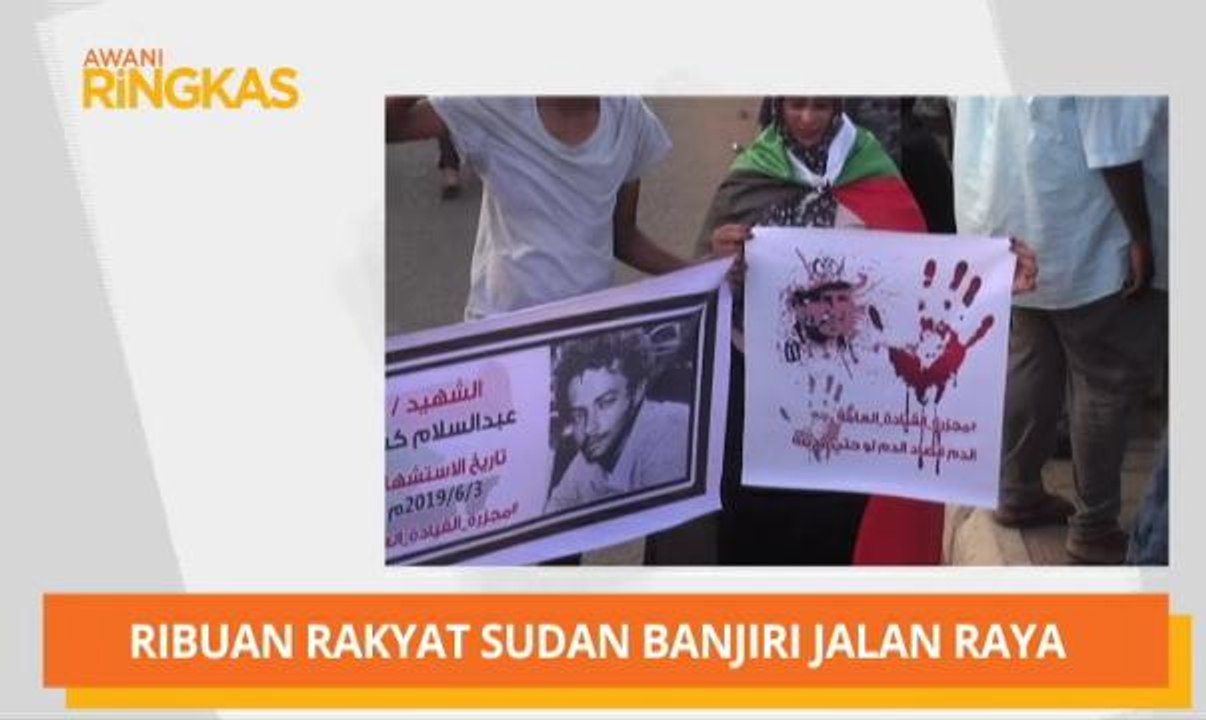 AWANI Ringkas: Tiga polis terbunuh, ribuan tunjuk perasaan & dua piramid terawal dibuka