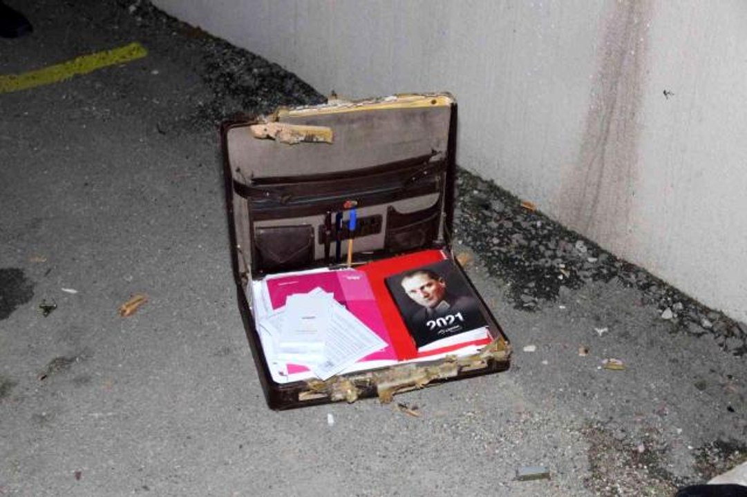 Kolej önünde unutulan çanta paniğe sebep oldu