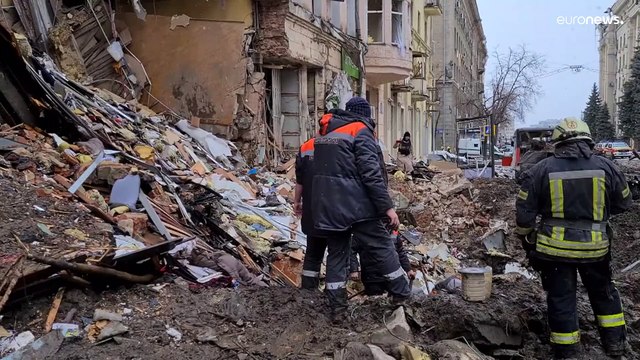 Ucraina, Mariupol: civili evacuati. Pentagono: L'invasione non sta andando come previsto da Putin