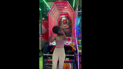 How great is this girl playing basketball