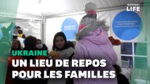 Guerre en Ukraine: ces tentes avec un rond bleu sont un véritable soutien aux familles