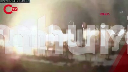 Harkiv'in bombalanma anı güvenlik kamerasına yansıdı