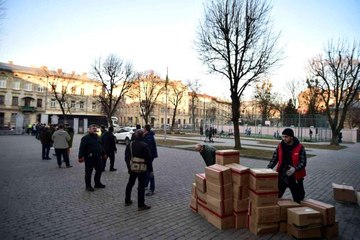 Lviv'de okul yardım merkezine dönüştürüldü