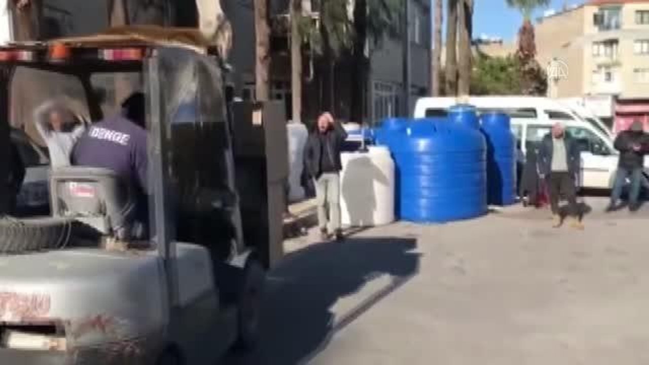 105 ton sahte içki ve kaçak tütün imha edildi