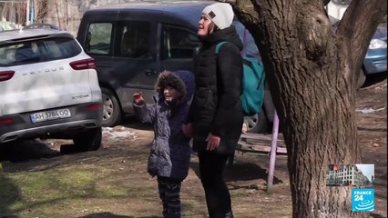 Ukraine : Marioupol est assiégée, les civils sont bombardés sans relâche par l'armée russe