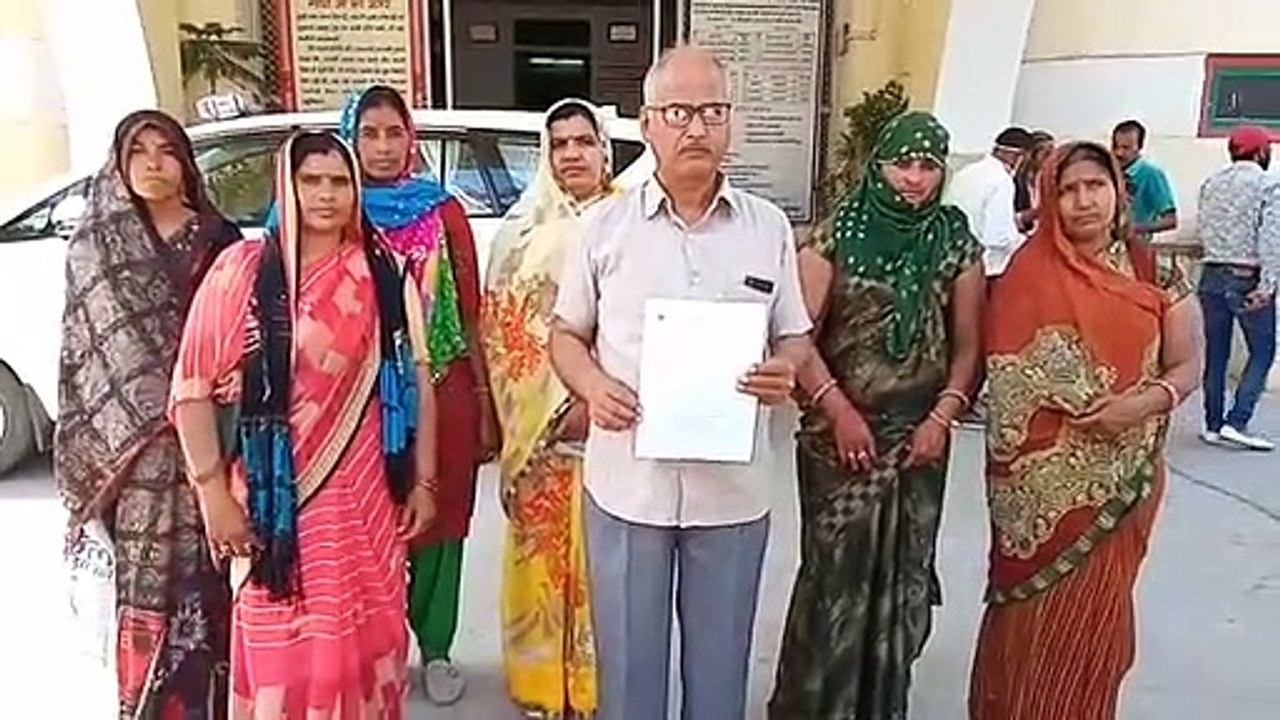 प्रधानमंत्री के नाम भेजा ज्ञापन, नियमित कर मानद...