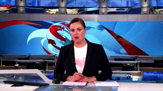 Ukraine’s President ‘Grateful’ to Russian TV Protestor Who Crashed Propaganda News Broadcast