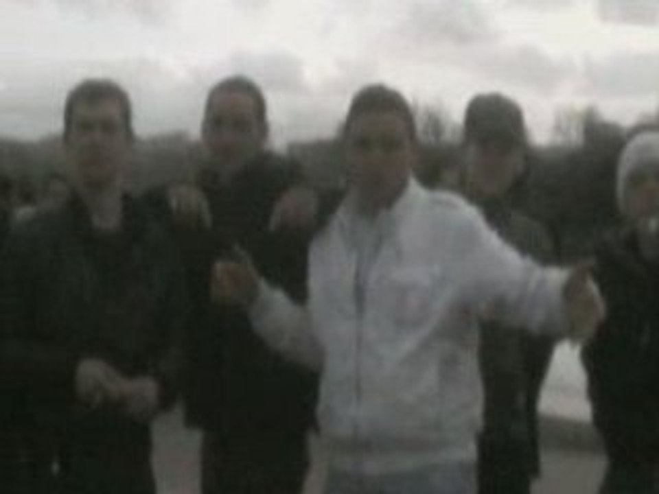 Freeze Paris - Paris Trocadero - The world is going too fast