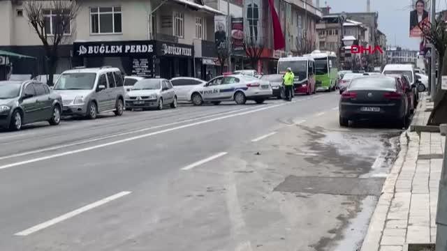 FÜNYE İLE PATLATILAN ÇANTADAN KIYAFET ÇIKTI